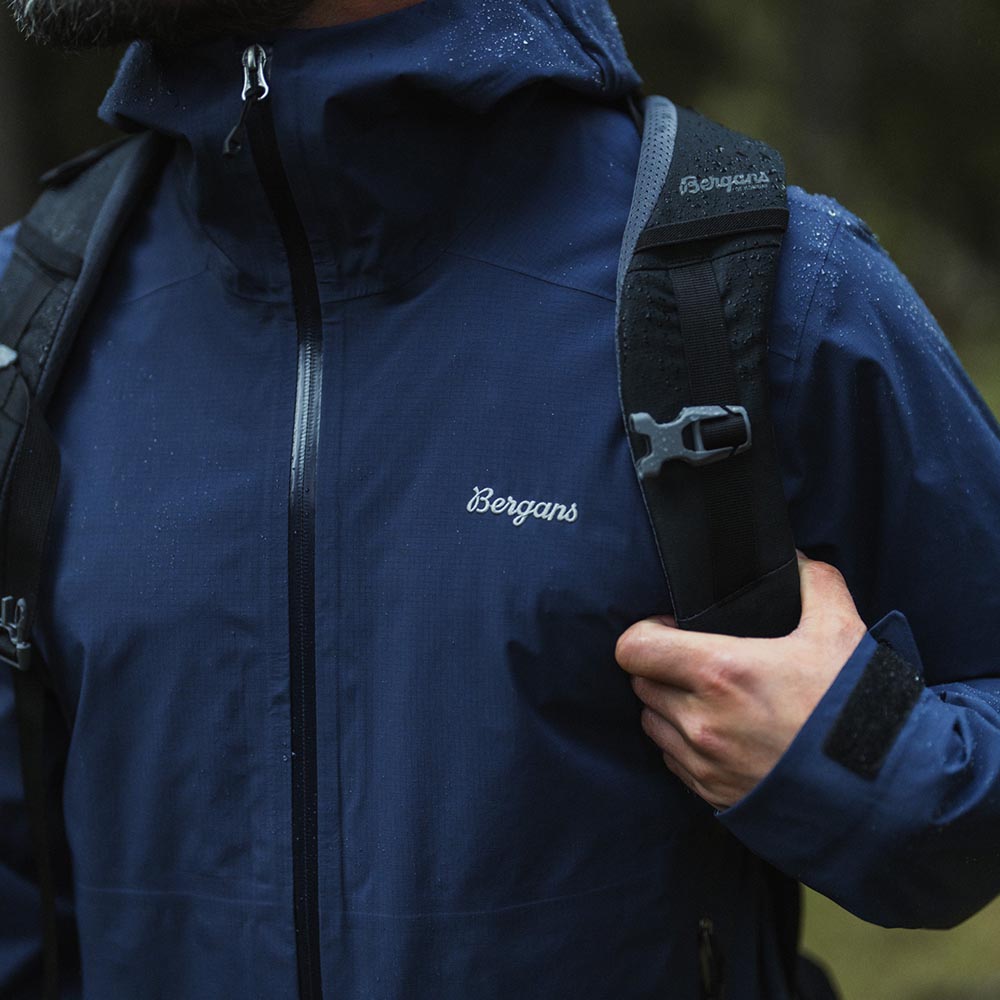 Bergans Essentials 2.5L Shell Jacket Men Navy Blue