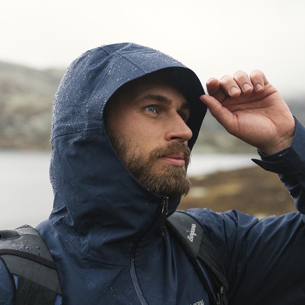 Bergans Essentials 2.5L Shell Jacket Men Navy Blue