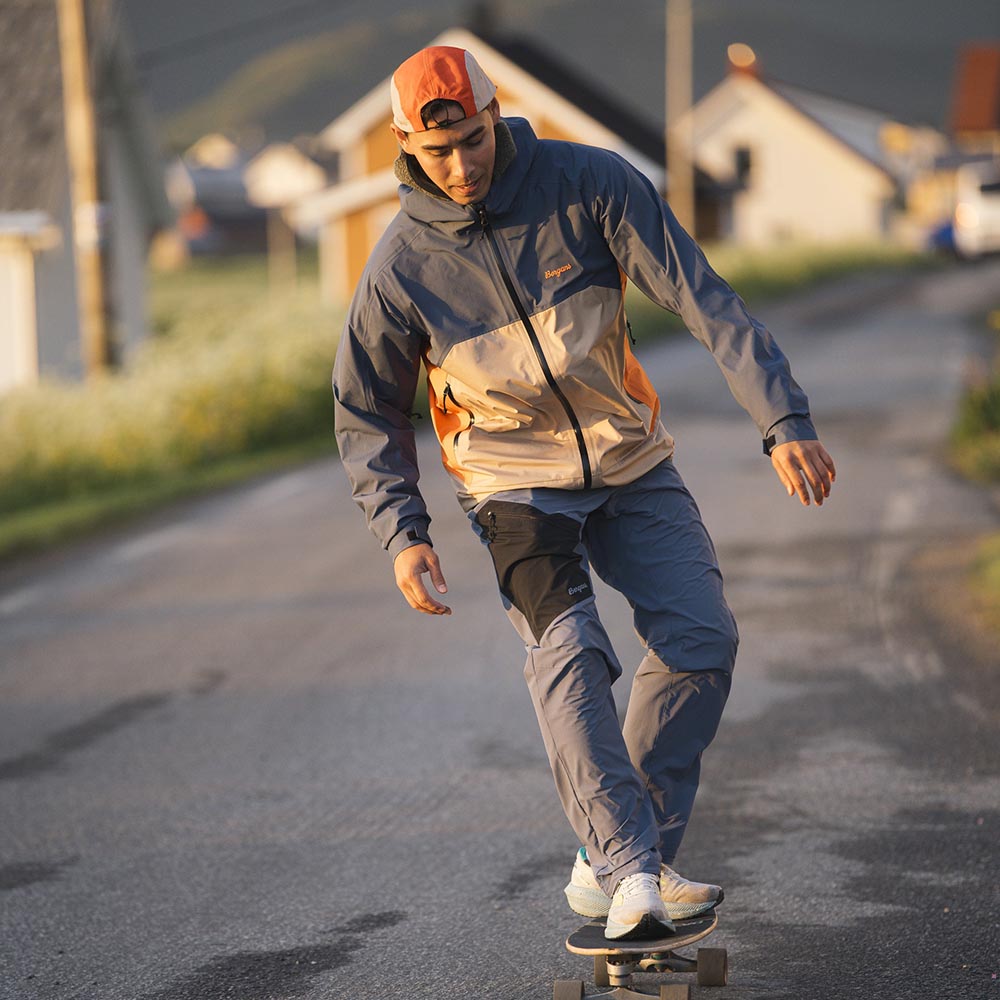 Bergans Vaagaa 3L Shell Jacket Men Granite Blue / Warm Sand