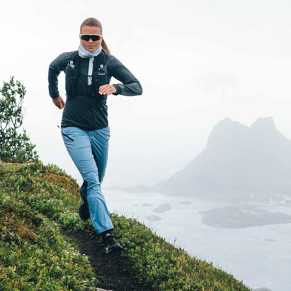 Дамски туристически панталон Bergans Y LightLine Vapor Pants Women Elemental Blue 