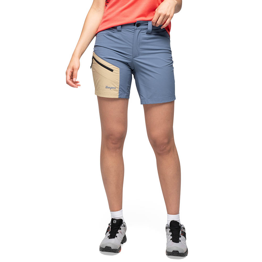 Bergans Vaagaa Light Softshell Shorts Women Granite Blue / Warm Sand