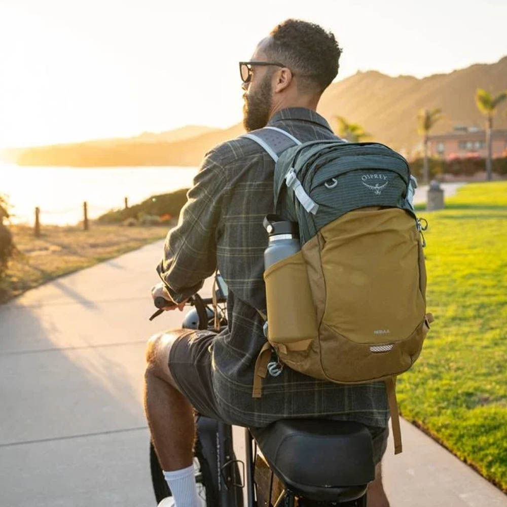 Osprey Nebula 32L Everyday Daypack Green Tunnel / Brindle Brown