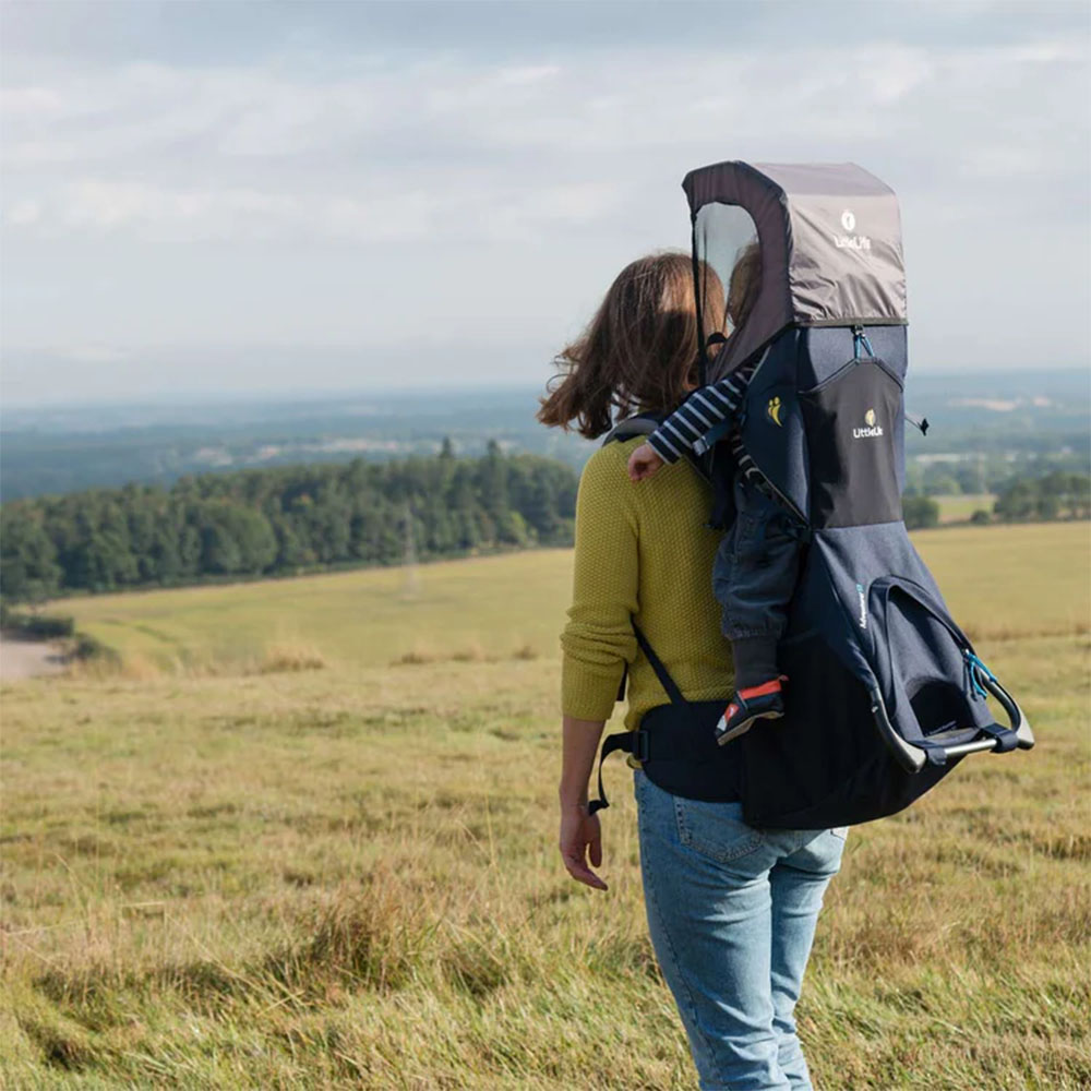 Сенник за раница за детете LittleLife Child Carrier Sun Shade