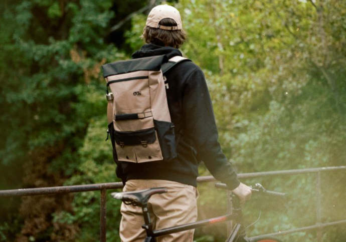 Picture Organic Grounds 22 Backpack Dark Stone 2023 | CampingRocks